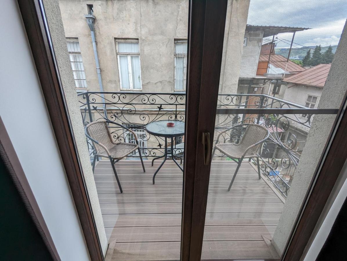 Family Guest House Tiflis Dış mekan fotoğraf